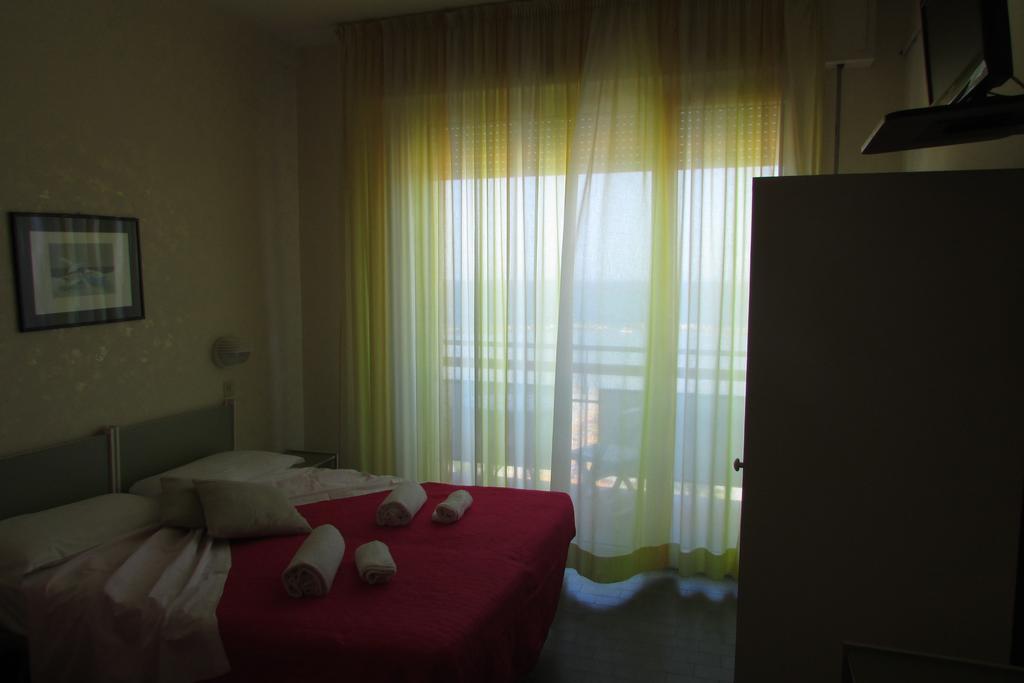Hotel Brenta Viserbella di Rimini Exterior foto
